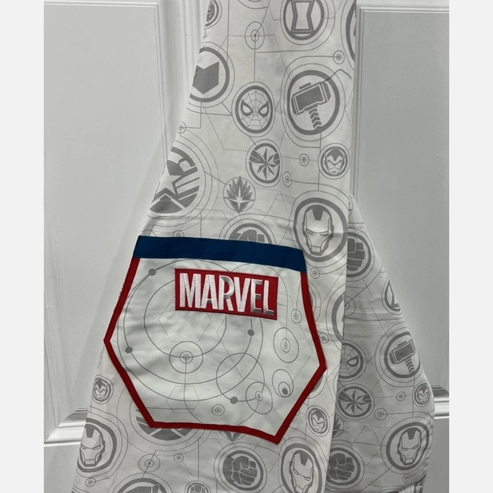 Marvel Kitchen Set - Picture 2 of 6